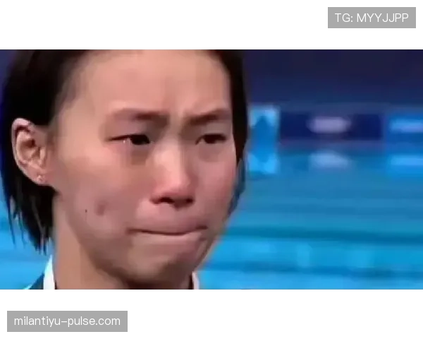 陈芋汐家的冰箱里塞满蛋白粉，连饮料都是按克称的